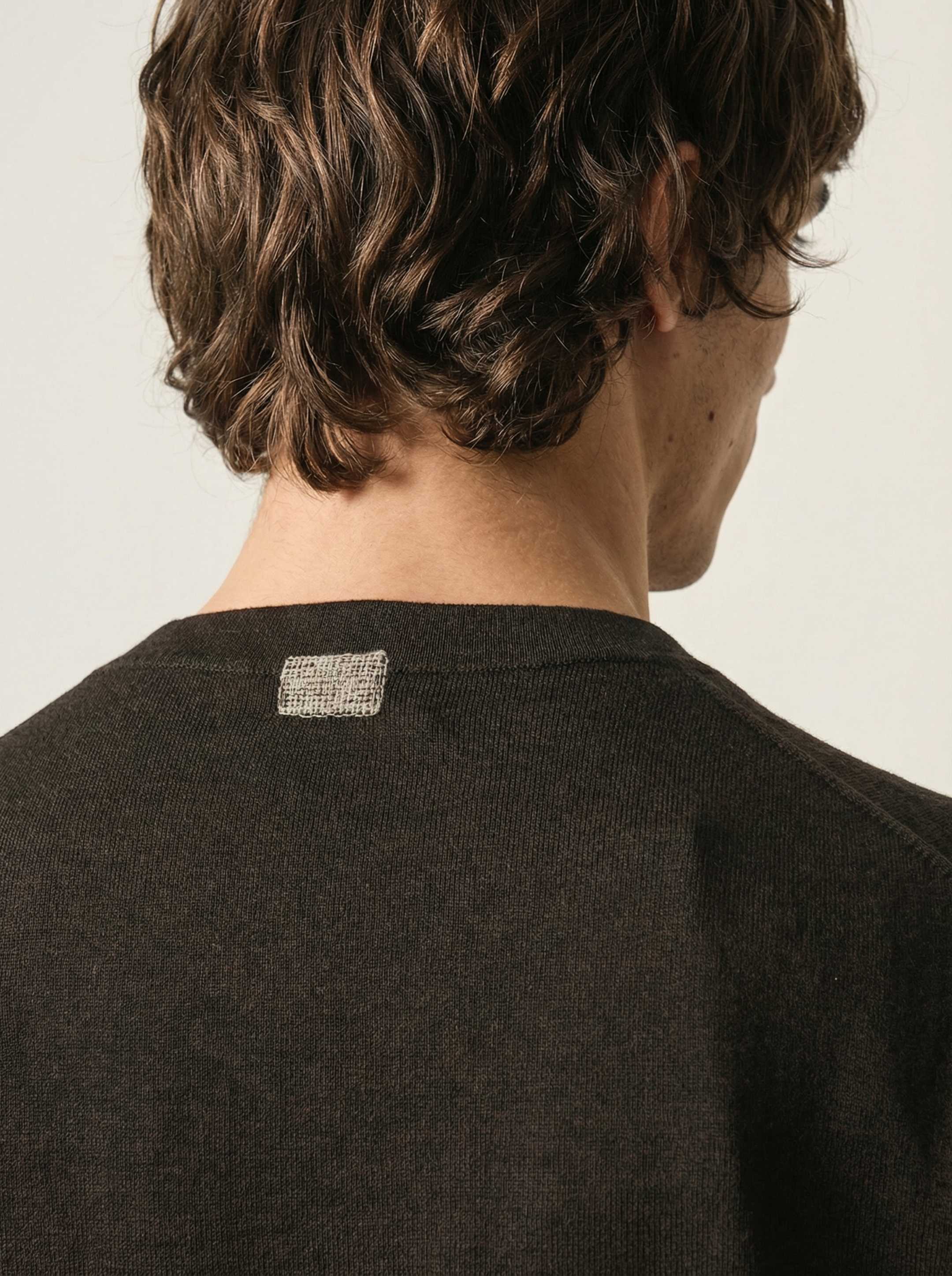 Ultra-Light T-Shirt - Anthracite Black - Image 7